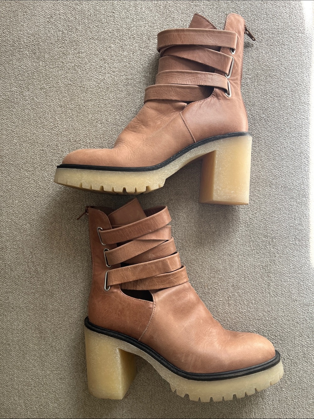 Free People Jesse Gum Heel Booties 39